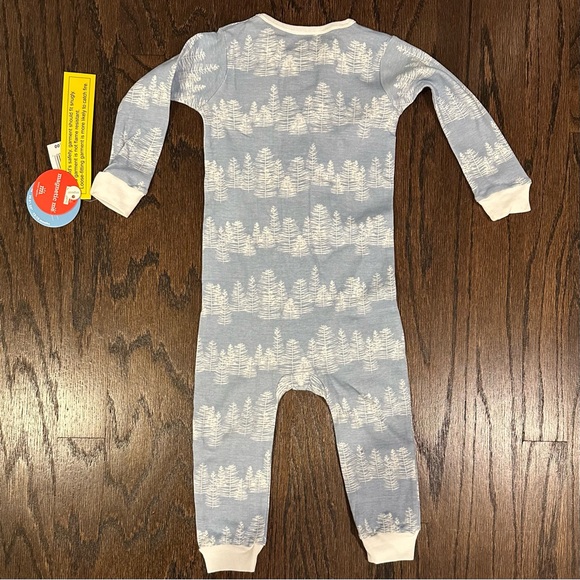 NWT Magnetic Me - 18M - ‘Aspen Blue’ Holiday Print - Picture 3 of 3